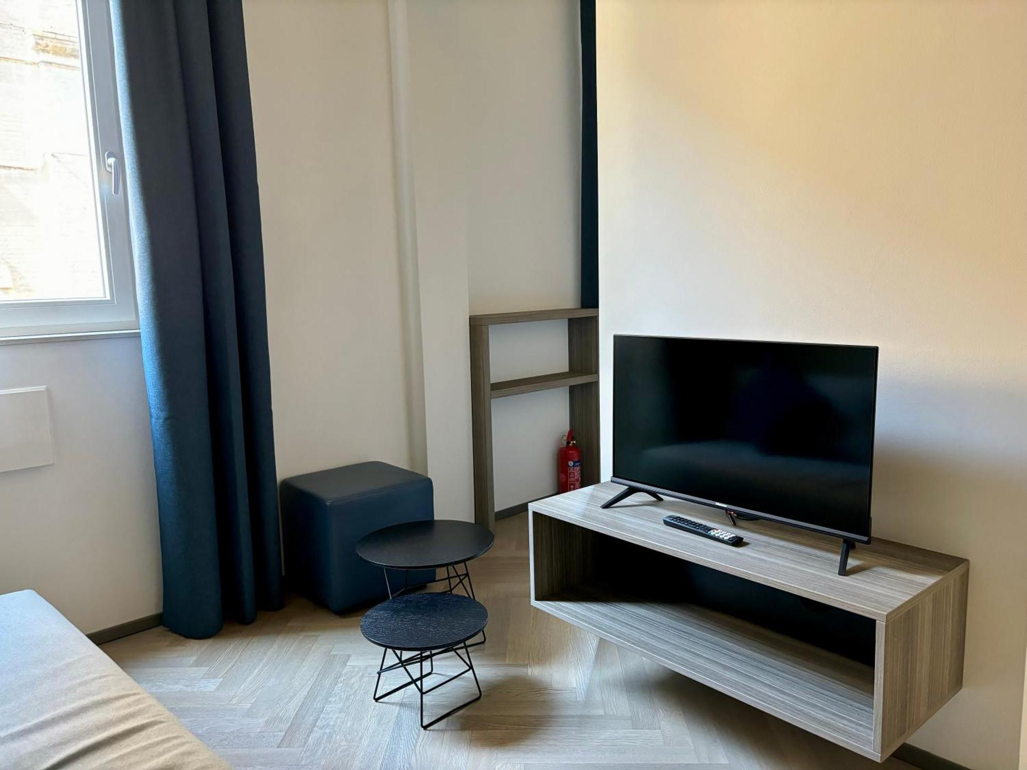 Saragozza Suite 2 Intero Appartamento In Centro Storico Wifi E Parcheggio Gratuito Модена Екстер'єр фото
